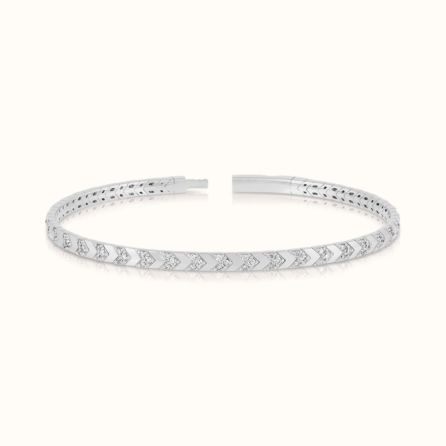 Lab Grown Diamond Arrow Flexible Bangle