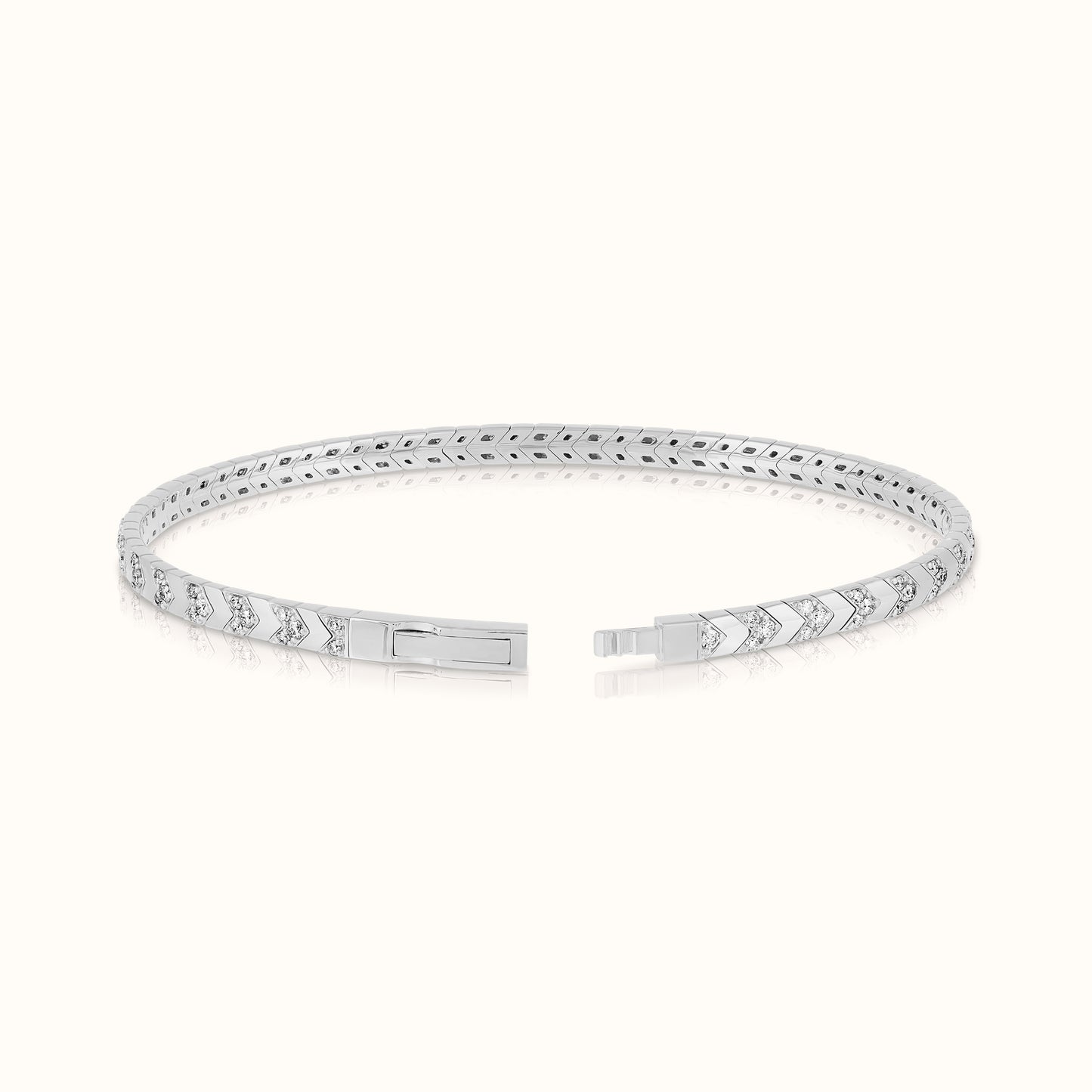 Lab Grown Diamond Arrow Flexible Bangle