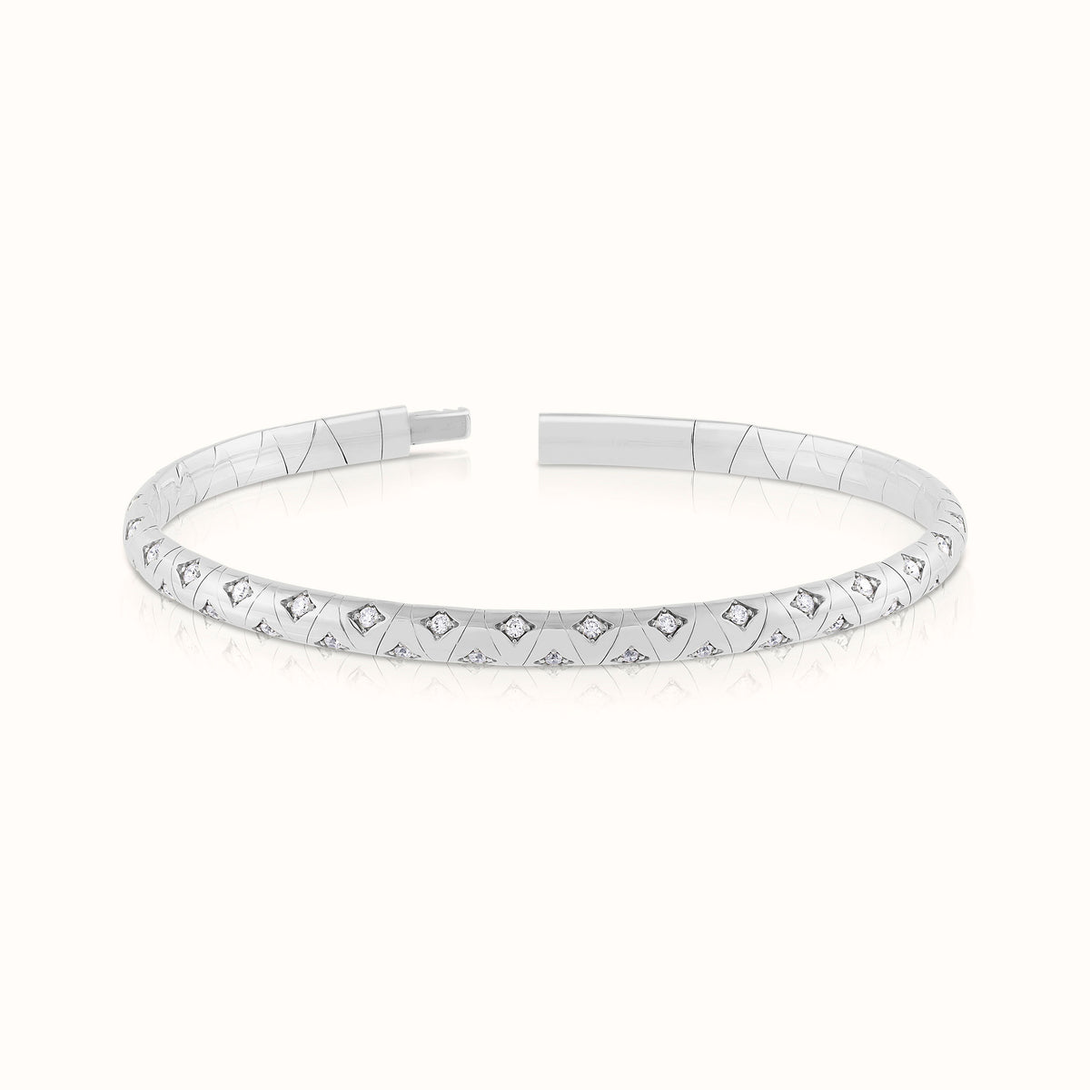 Lab Grown Diamond Studded Bangle